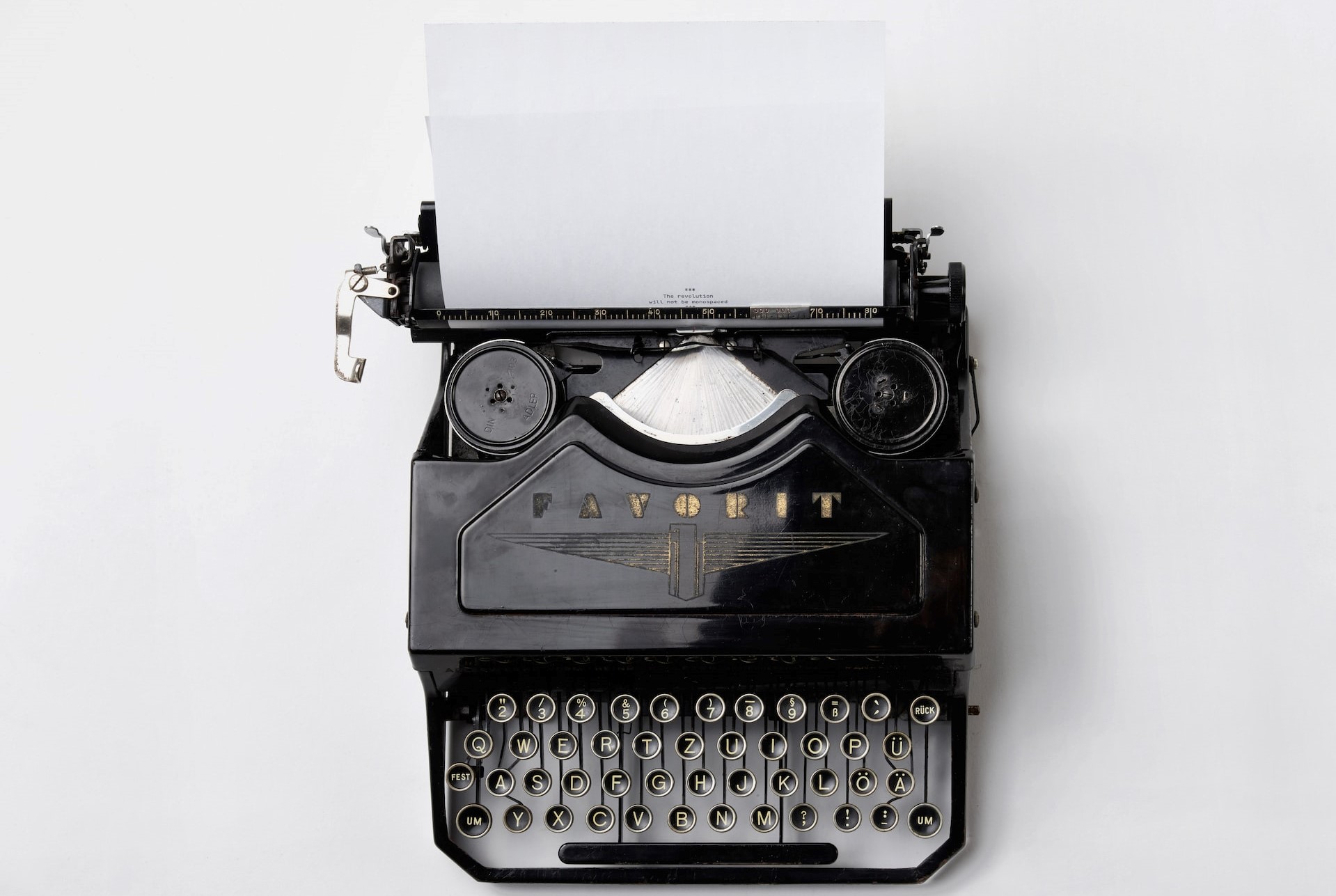 typewriter to signify thinking