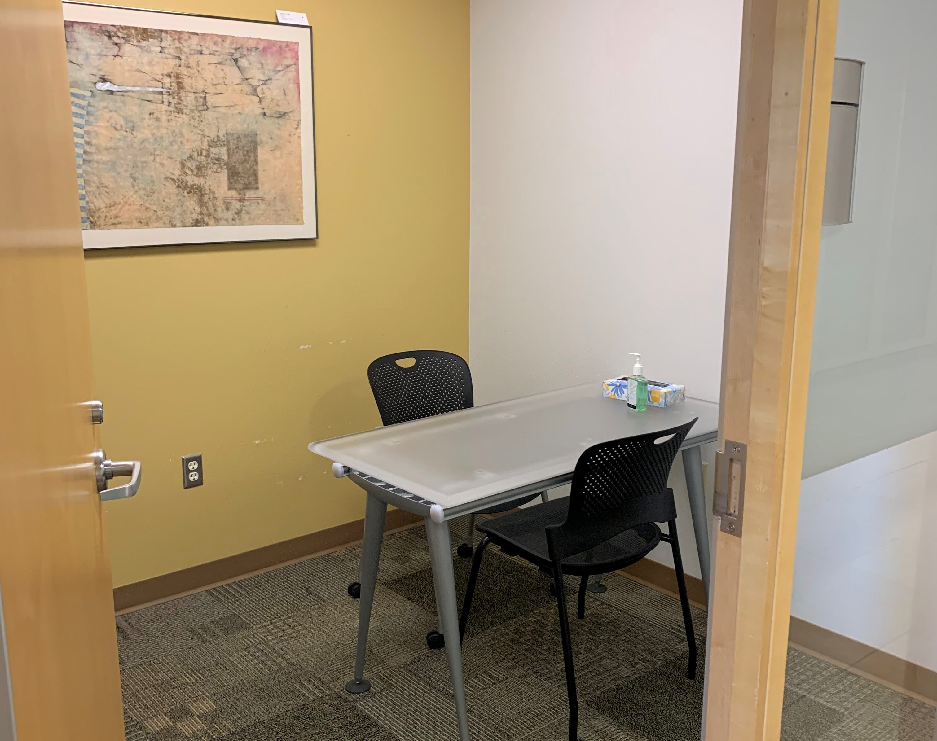 Photo of interview space.